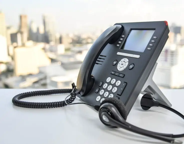 what is an ip telephone system - keyfeatures of ip telephony for modern businesses in dubai - ip phone system dubai - ip pbx supplier in dubai - foursquareint